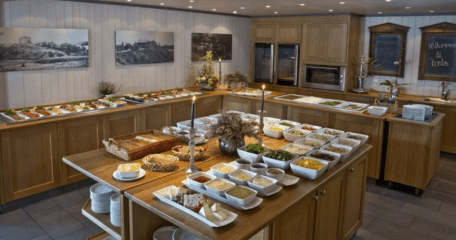 https://scandicbooking.nl/wp-content/uploads/2025/05/Rustud-buffet-thump-456-x-240-px.png
